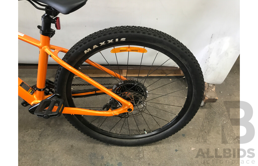 Giant Orange 7 Speed Mountian Bike