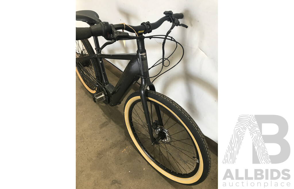 Momentum Transcend 7 Speed Electric Bike