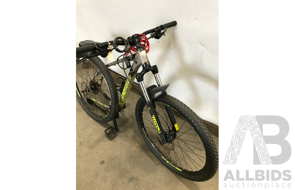 Polygon Premier 18 Speed Mountain Bike