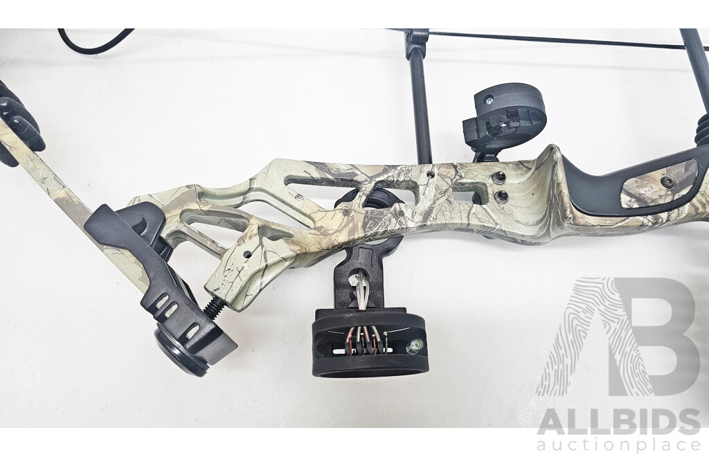 Kaimei Compound Bow with Bag & Arrows