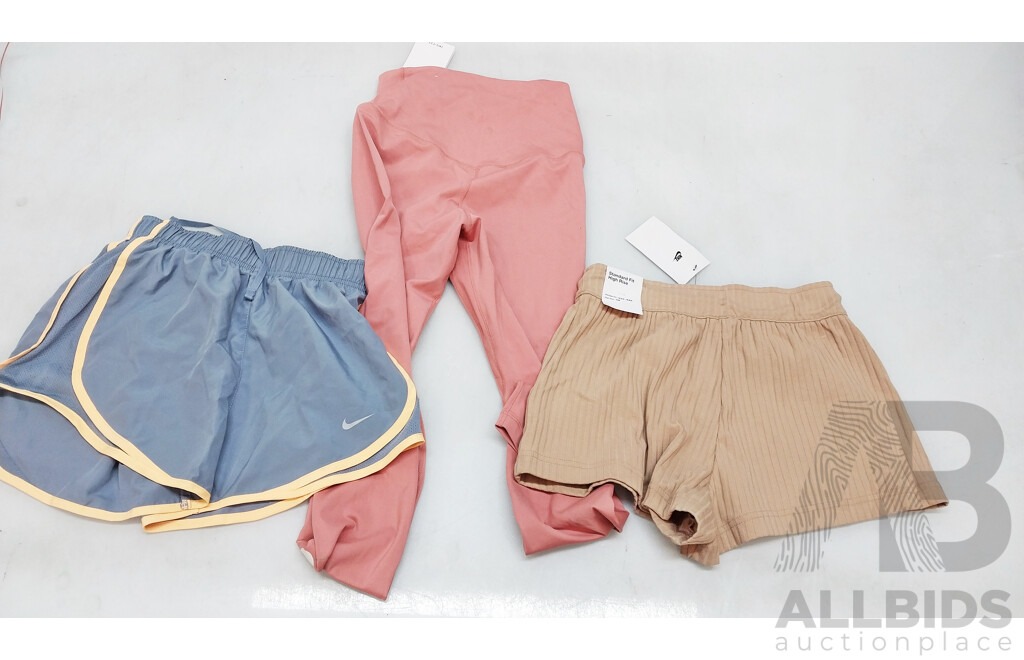 Nike Assorted Womens Fitness Clothes