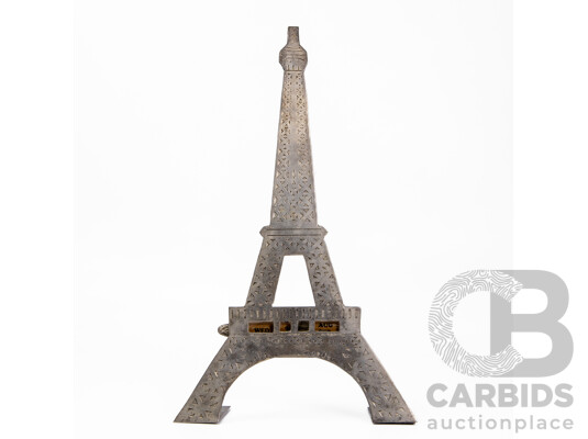Vintage Eiffel Tower Form Desktop Calendar