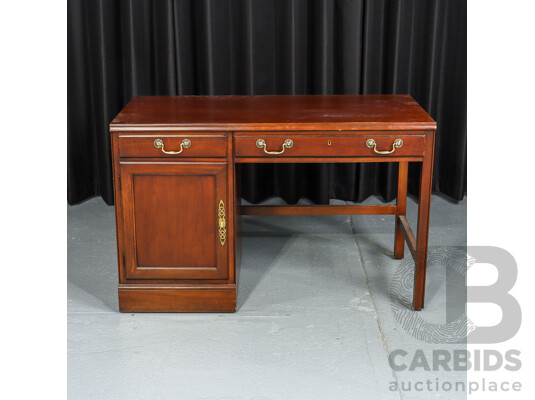 Drexel Heritage Single Pedestal Desk