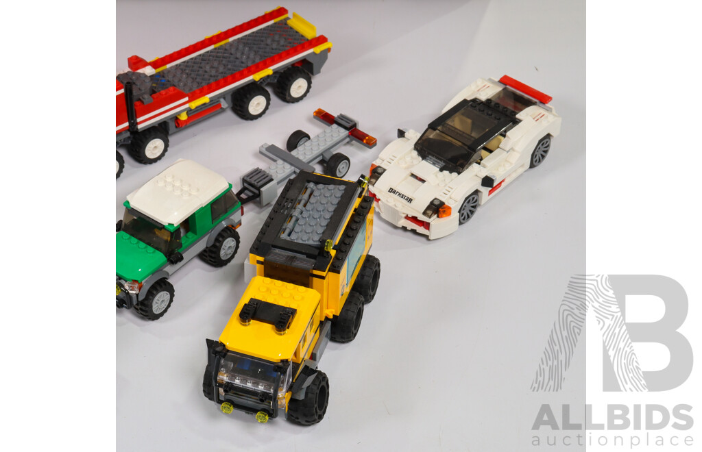 Collection of Mixed LEGO Including Marvel Super Heroes, Jungle Mobile Lab, City Off-road Fire Truck and More