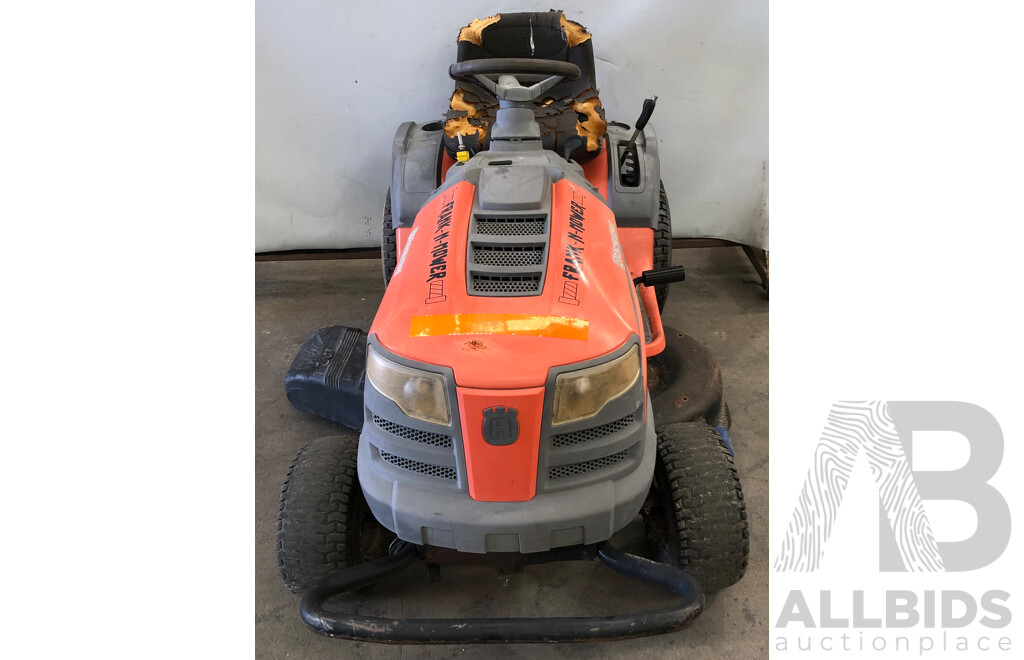 Husqvarna LTH1842 Ride on Lawn Tractor Mower
