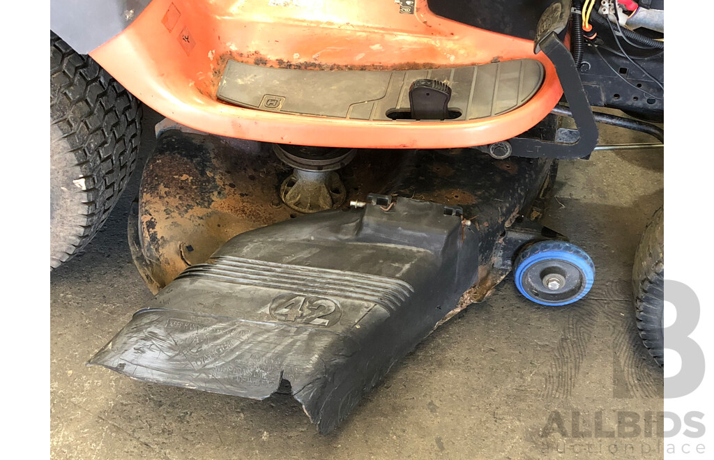 Husqvarna LTH1842 Ride on Lawn Tractor Mower