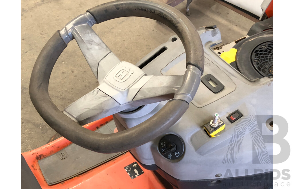 Husqvarna LTH1842 Ride on Lawn Tractor Mower