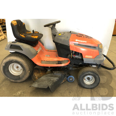 Husqvarna LTH1842 Ride on Lawn Tractor Mower