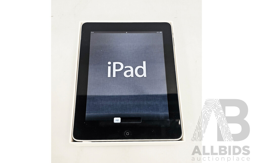 Apple (A1219) 9.7-Inch Wi-Fi 16GB IPad 1st Gen