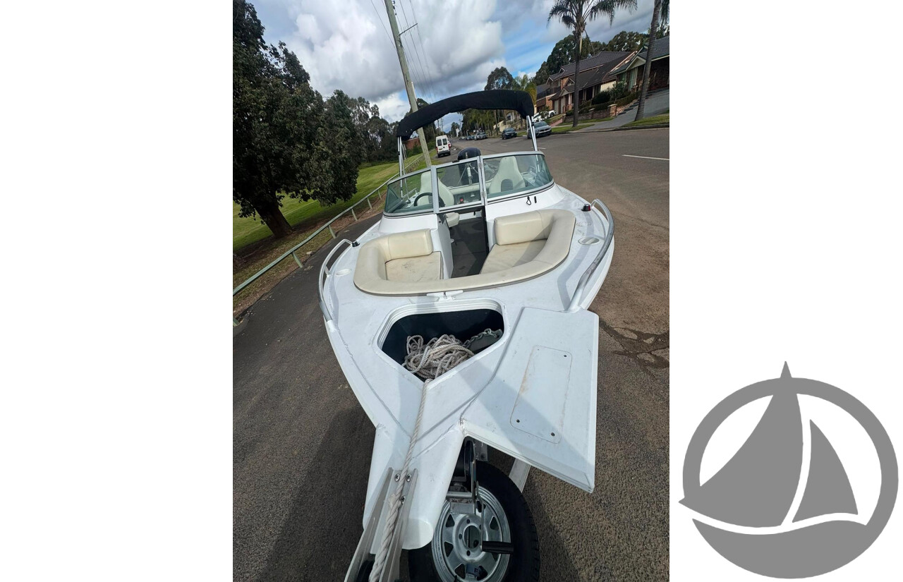 NO RESERVE - 2025 Quintrex 481 Cruiseabout, 75hp Mercury 4 stroke, 25 hours