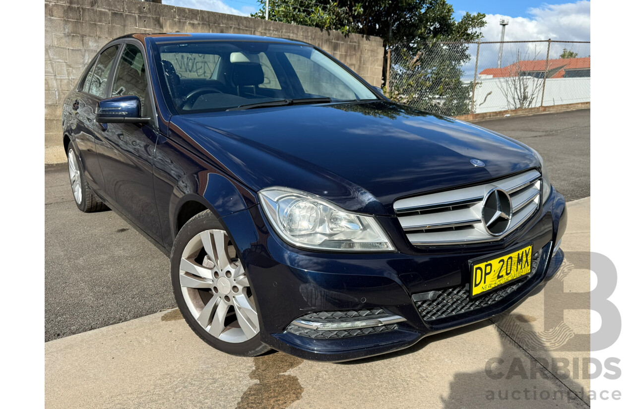 12/2012 Mercedes-Benz C200 BE RWD W204 MY12 4D Sedan Cavansite Blue Metallic 1.8L
