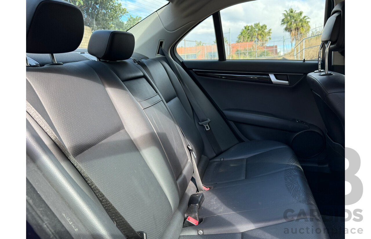 12/2012 Mercedes-Benz C200 BE RWD W204 MY12 4D Sedan Cavansite Blue Metallic 1.8L