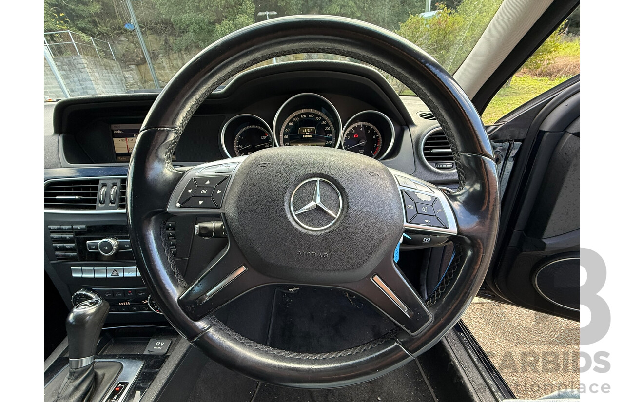 12/2012 Mercedes-Benz C200 BE RWD W204 MY12 4D Sedan Cavansite Blue Metallic 1.8L