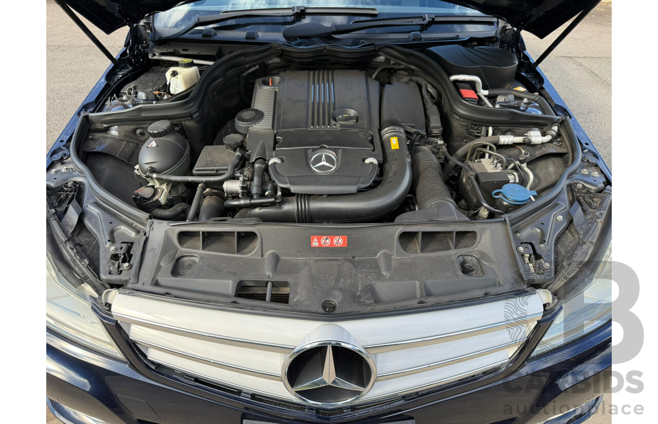 12/2012 Mercedes-Benz C200 BE RWD W204 MY12 4D Sedan Cavansite Blue Metallic 1.8L