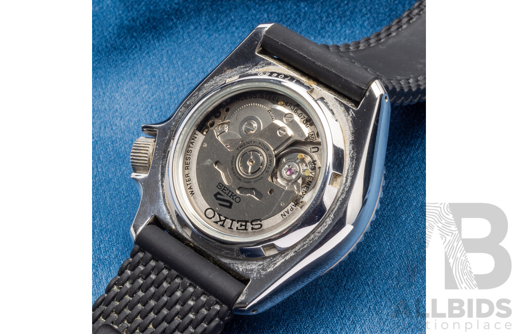Seiko Sports 5 Mechanical Automatic Watch, Ref: SRPD93 - Excellent Condition