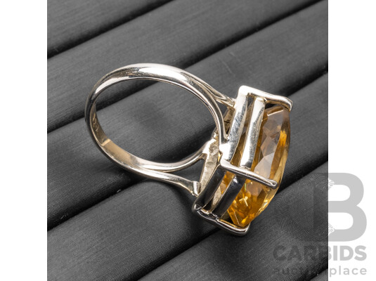925 Sterling Silver & Citrine Ring - Size Q