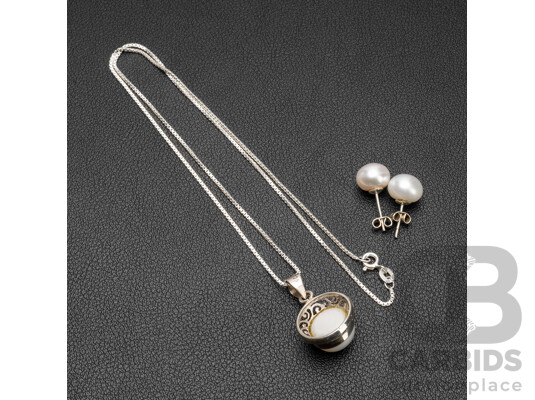 925 Sterling Silver & Cultured Pearl Necklace, Pendant & Earrings Set