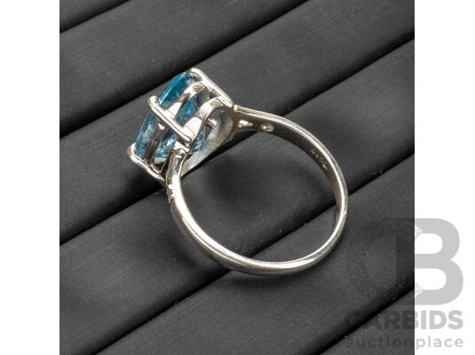 925 Sterling Silver, Natural Topaz & Diamonds Cocktail Ring - Size Q