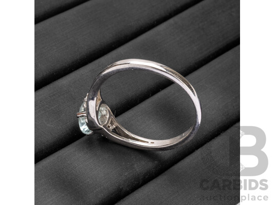 925 Sterling Silver Diamond & Aquamarine Trilogy Ring - Size O