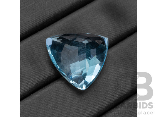 19.20ct Trillion Cut Natural Sky Blue Topaz