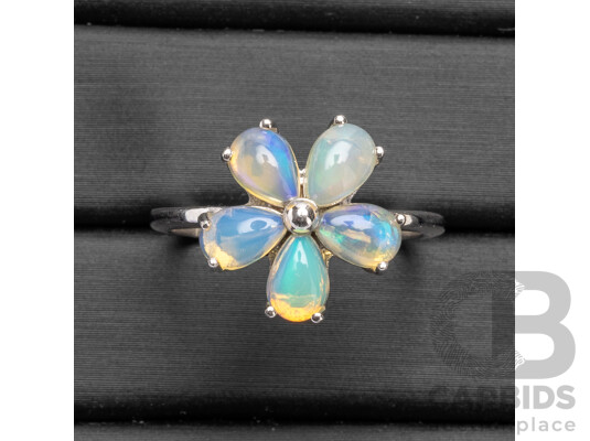 925 Sterling Silver & Opal Flower Ring - Size O