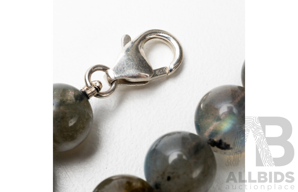 925 Sterling Silver & Labradorite Necklace. Length - 49cms