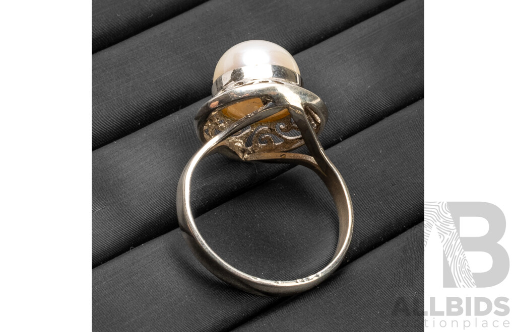 925 Sterling Silver & Cultured Pearl Dress Ring - Size P.5