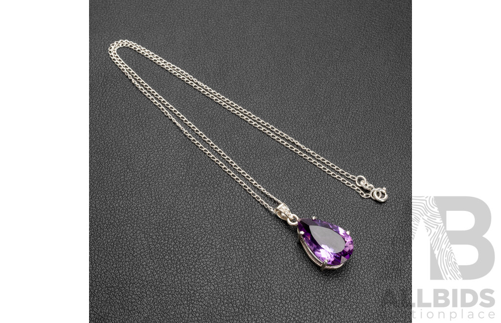 925 Sterling Silver Necklace & Pendant with Amethyst & Diamonds. Length - 46cms