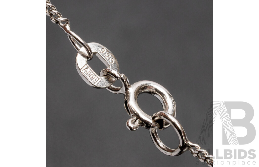 925 Sterling Silver Multi Stone Sky Blue Topaz Necklace. Length - 45.5cms