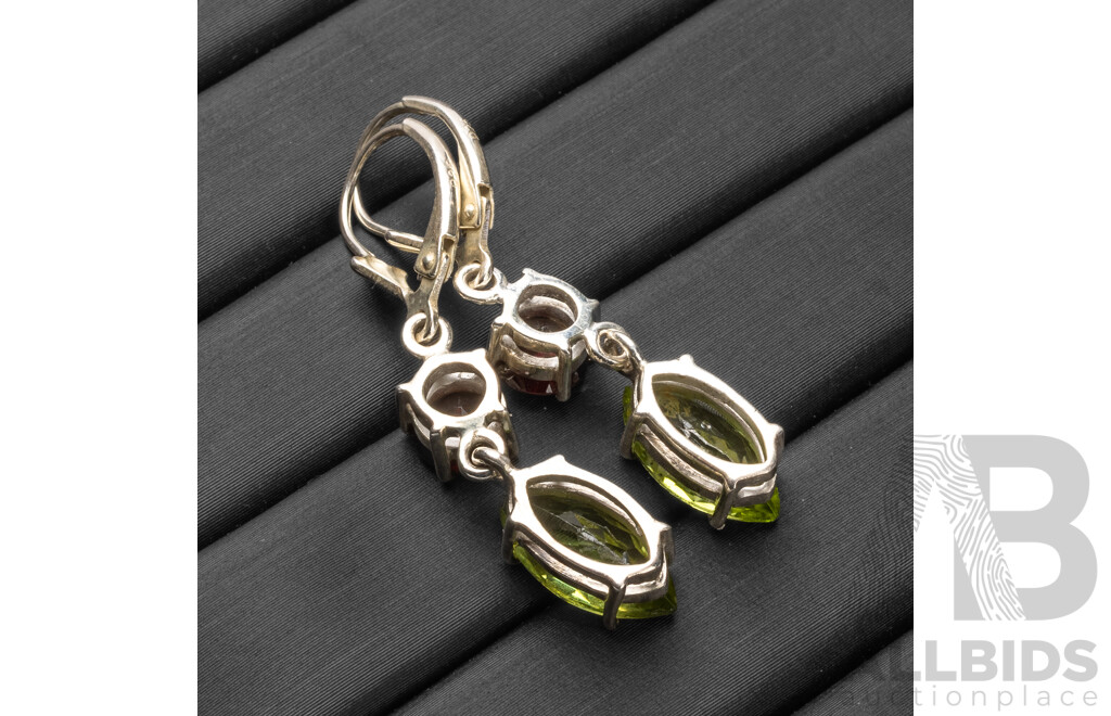 925 Sterling Silver Vintage Style Garnet & Peridot Drop Earrings - 4.27gms