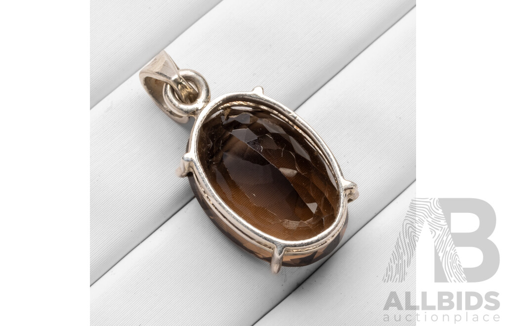 925 Sterling Silver & Smoky Quartz Pendant - 4.94gms