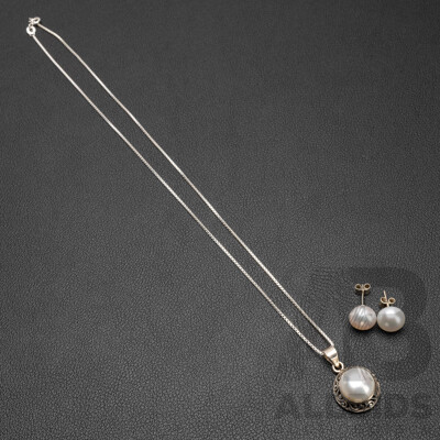 925 Sterling Silver & Cultured Pearl Necklace, Pendant & Earrings Set