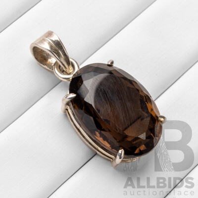 925 Sterling Silver & Smoky Quartz Pendant - 4.94gms