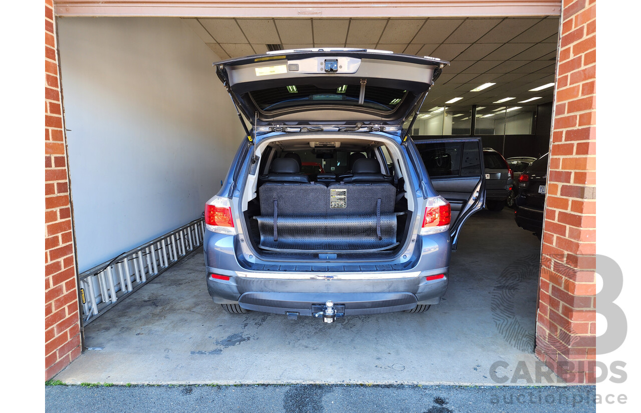11/2011 Toyota Kluger Grande (4x4) GSU45R MY11 UPGRADE 4d Wagon Blue 3.5L