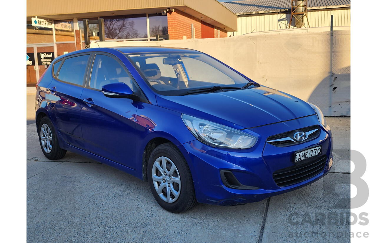 12/2013 Hyundai Accent Active RB2 5d Hatchback Blue 1.6L