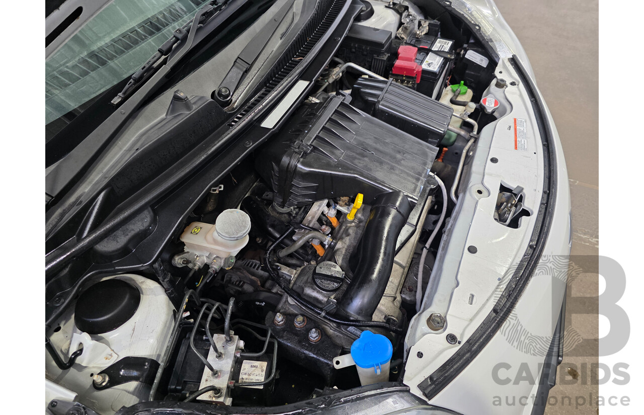 06/2014 Suzuki Alto GL GF MY12 5D Hatchback White 1.0L