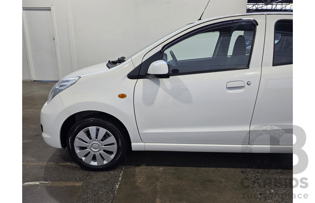 06/2014 Suzuki Alto GL GF MY12 5D Hatchback White 1.0L