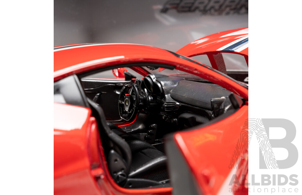 Bburago Ferrari 458 Speciale Red 1:18 Scale Model Car