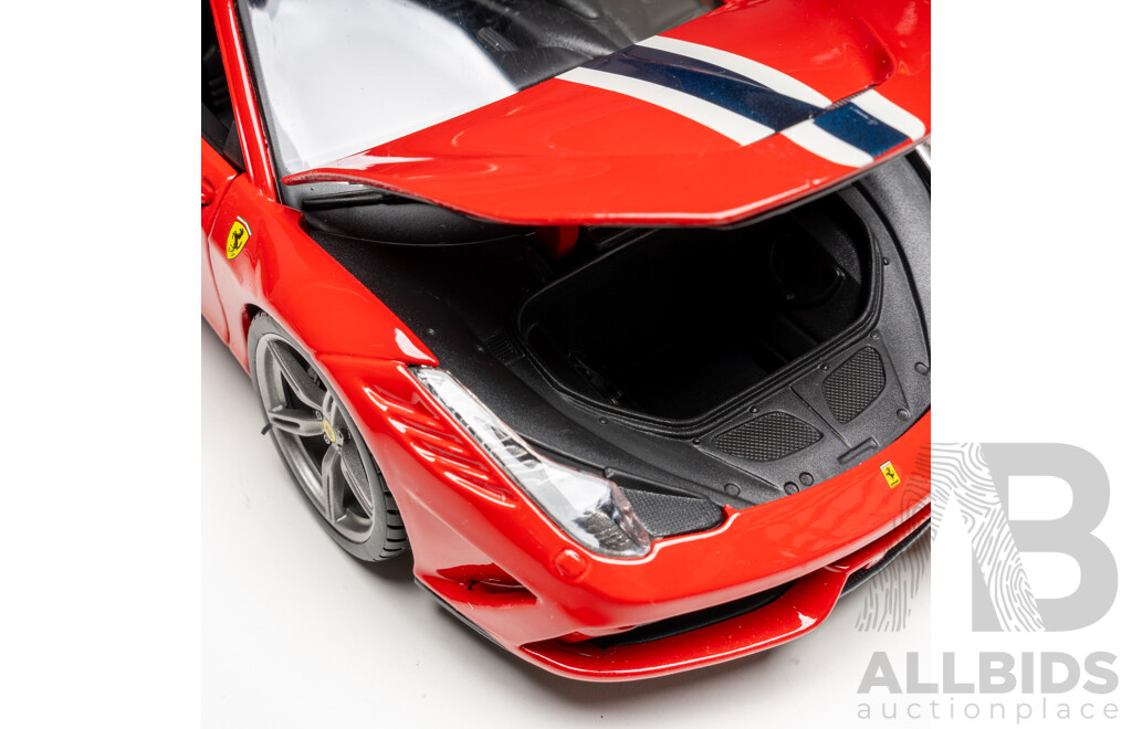 Bburago Ferrari 458 Speciale Red 1:18 Scale Model Car