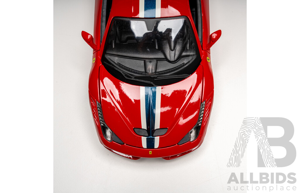 Bburago Ferrari 458 Speciale Red 1:18 Scale Model Car