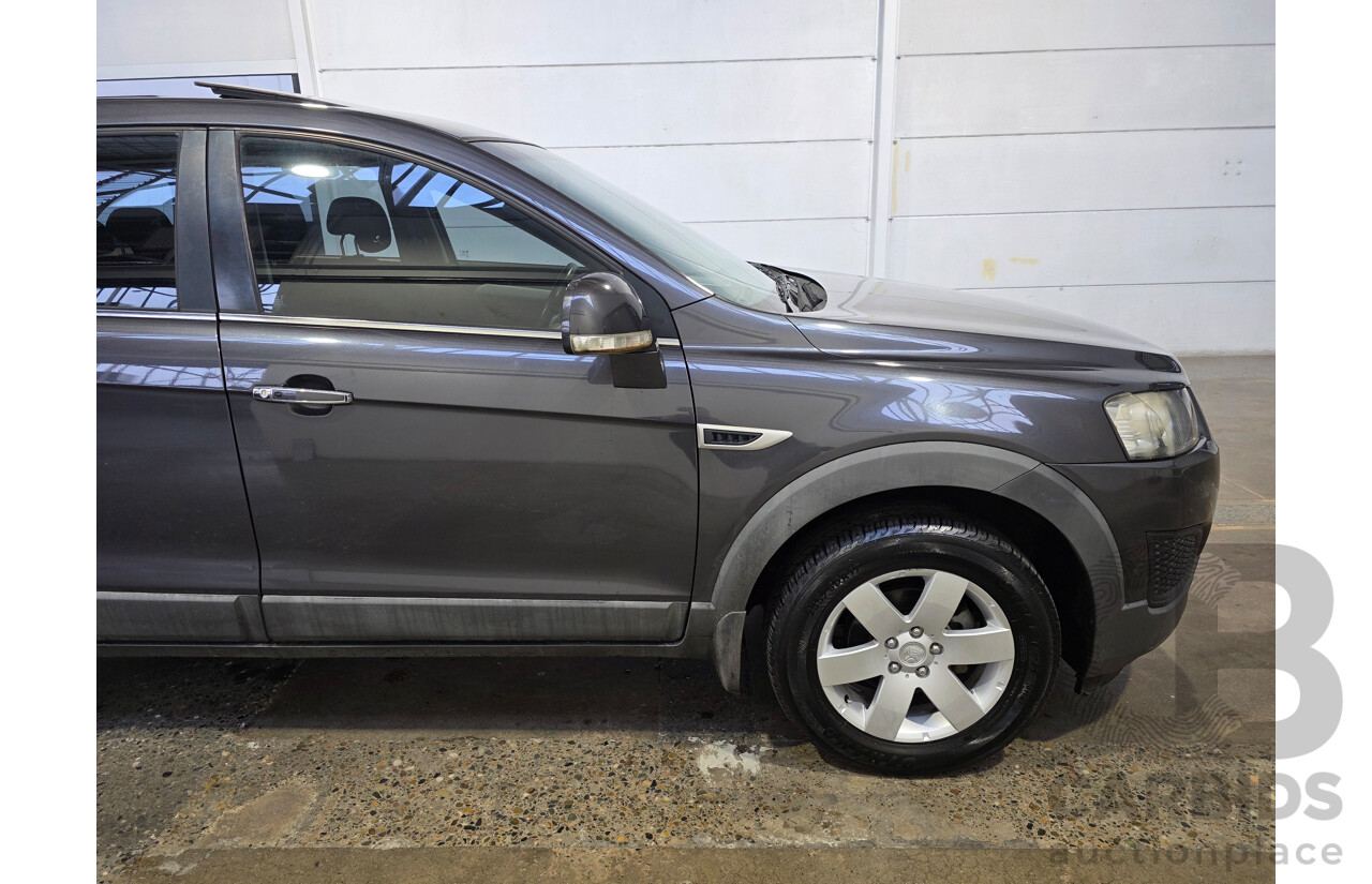 09/2014 Holden Captiva 7 LS CG MY14 4D Wagon Cyber Grey Turbo Diesel 2.2L - 7 Seater