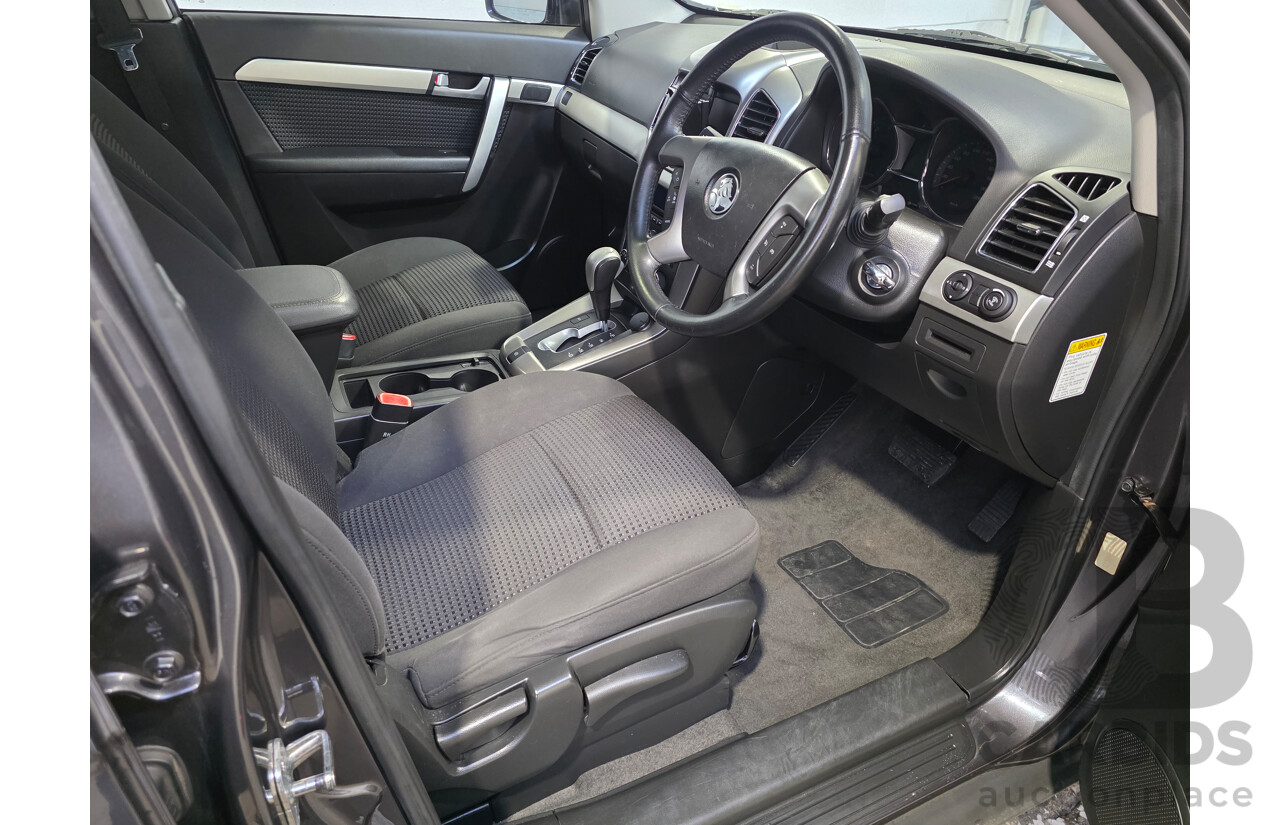09/2014 Holden Captiva 7 LS CG MY14 4D Wagon Cyber Grey Turbo Diesel 2.2L - 7 Seater