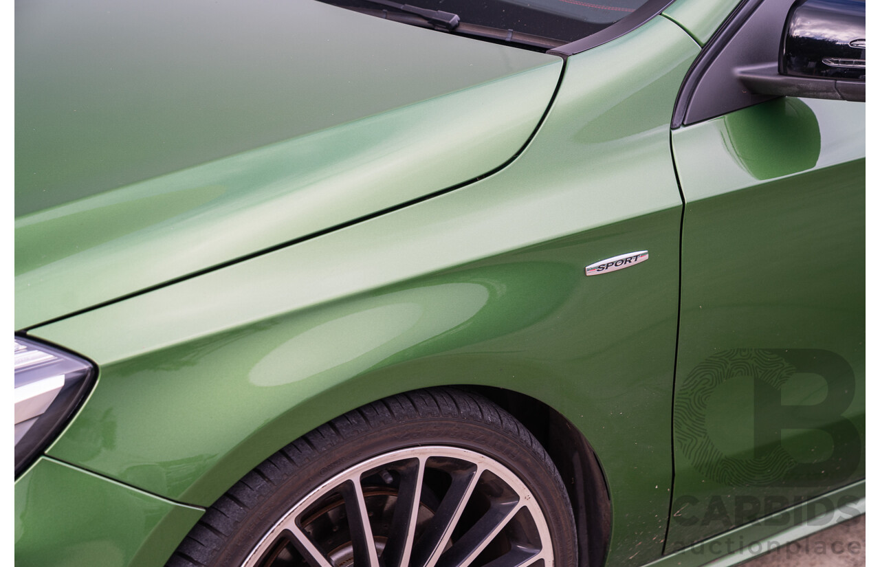 03/2016 Mercedes Benz A250 Sport 4Matic (AWD) 176 MY15 5d Hatchback Elbaite Green Metallic Turbo 2.0L