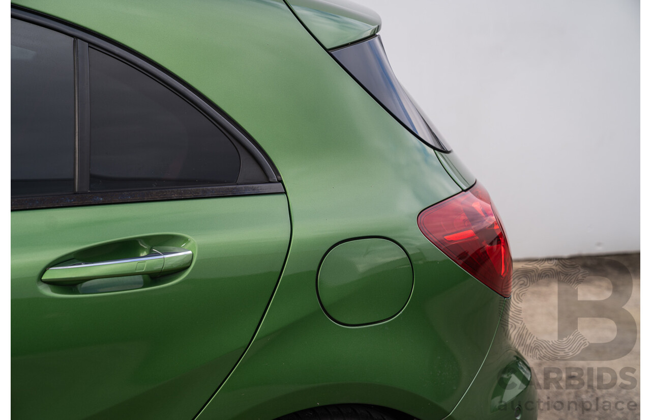 03/2016 Mercedes Benz A250 Sport 4Matic (AWD) 176 MY15 5d Hatchback Elbaite Green Metallic Turbo 2.0L