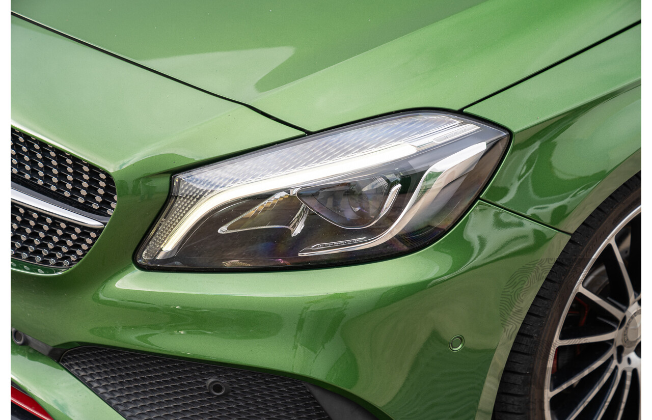 03/2016 Mercedes Benz A250 Sport 4Matic (AWD) 176 MY15 5d Hatchback Elbaite Green Metallic Turbo 2.0L