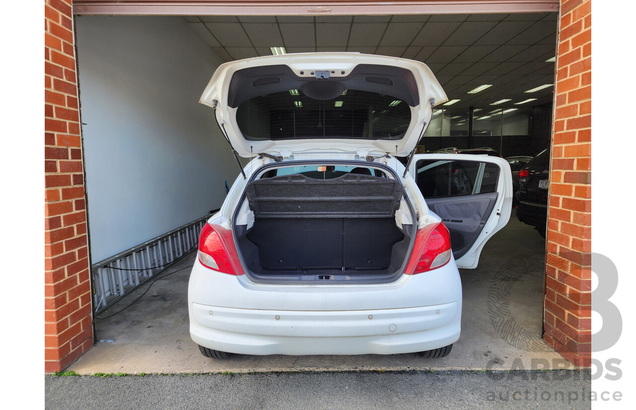 11/2010 Peugeot 207 Sportium MY10 5d Hatchback White 1.6L