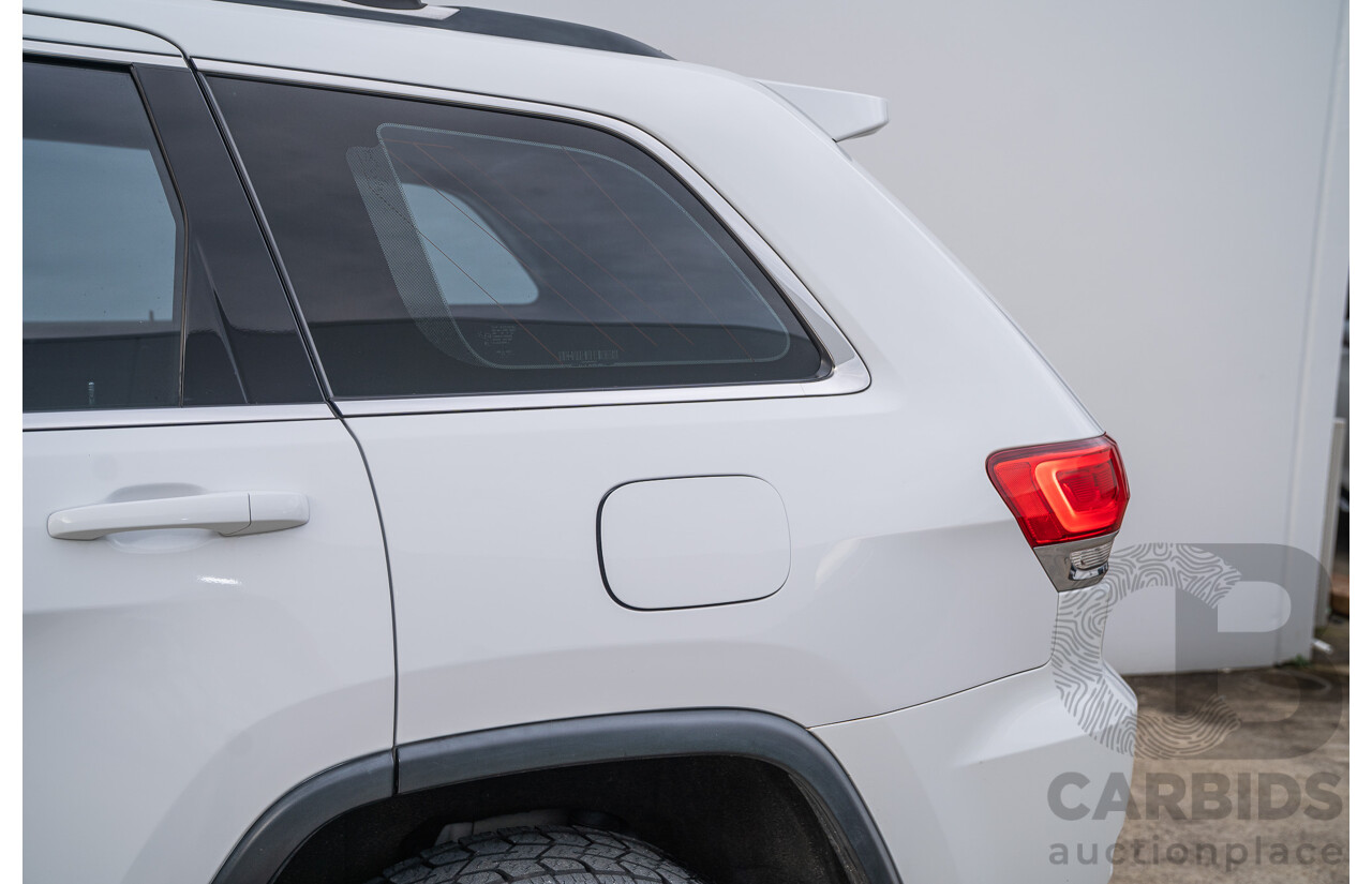 04/2015 Jeep Grand Cherokee Laredo (4x4) WK MY15 4d Wagon Bright White V6 3.6L