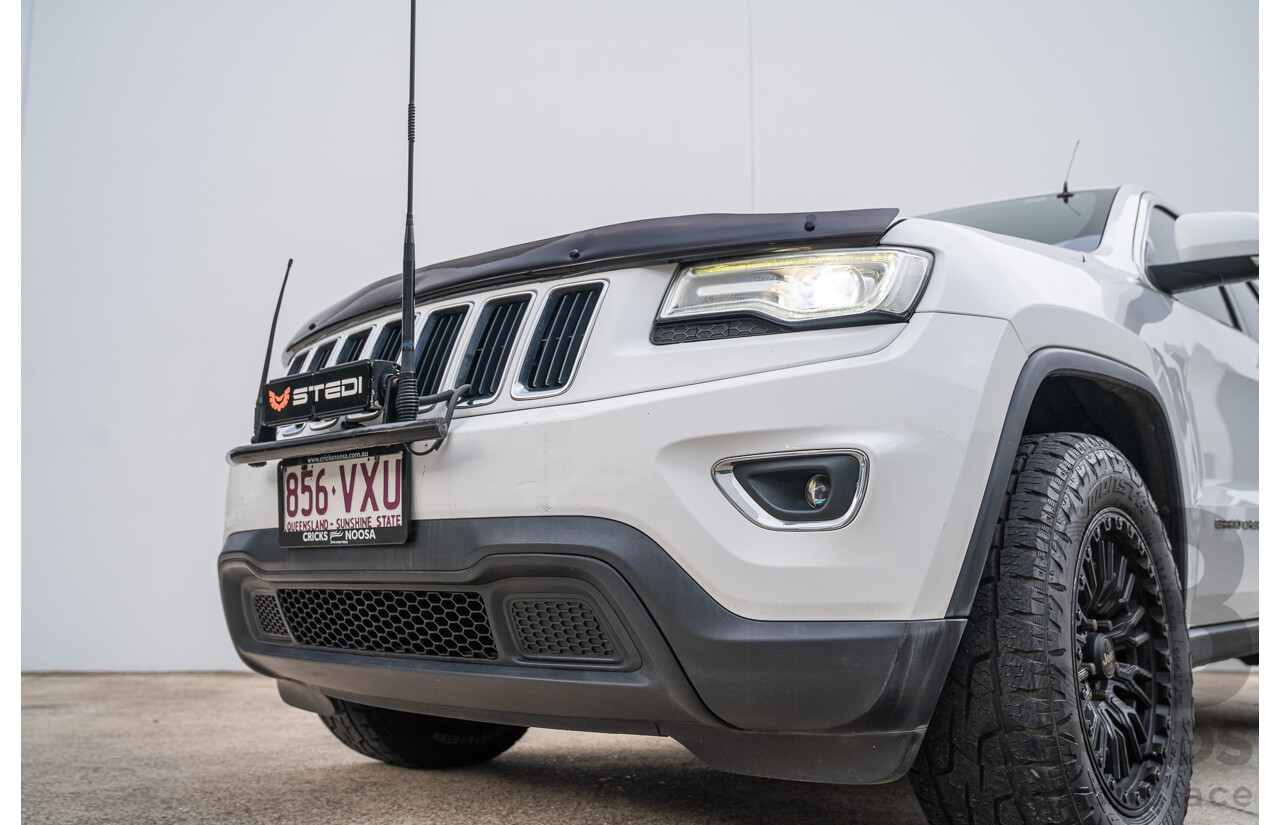 04/2015 Jeep Grand Cherokee Laredo (4x4) WK MY15 4d Wagon Bright White V6 3.6L