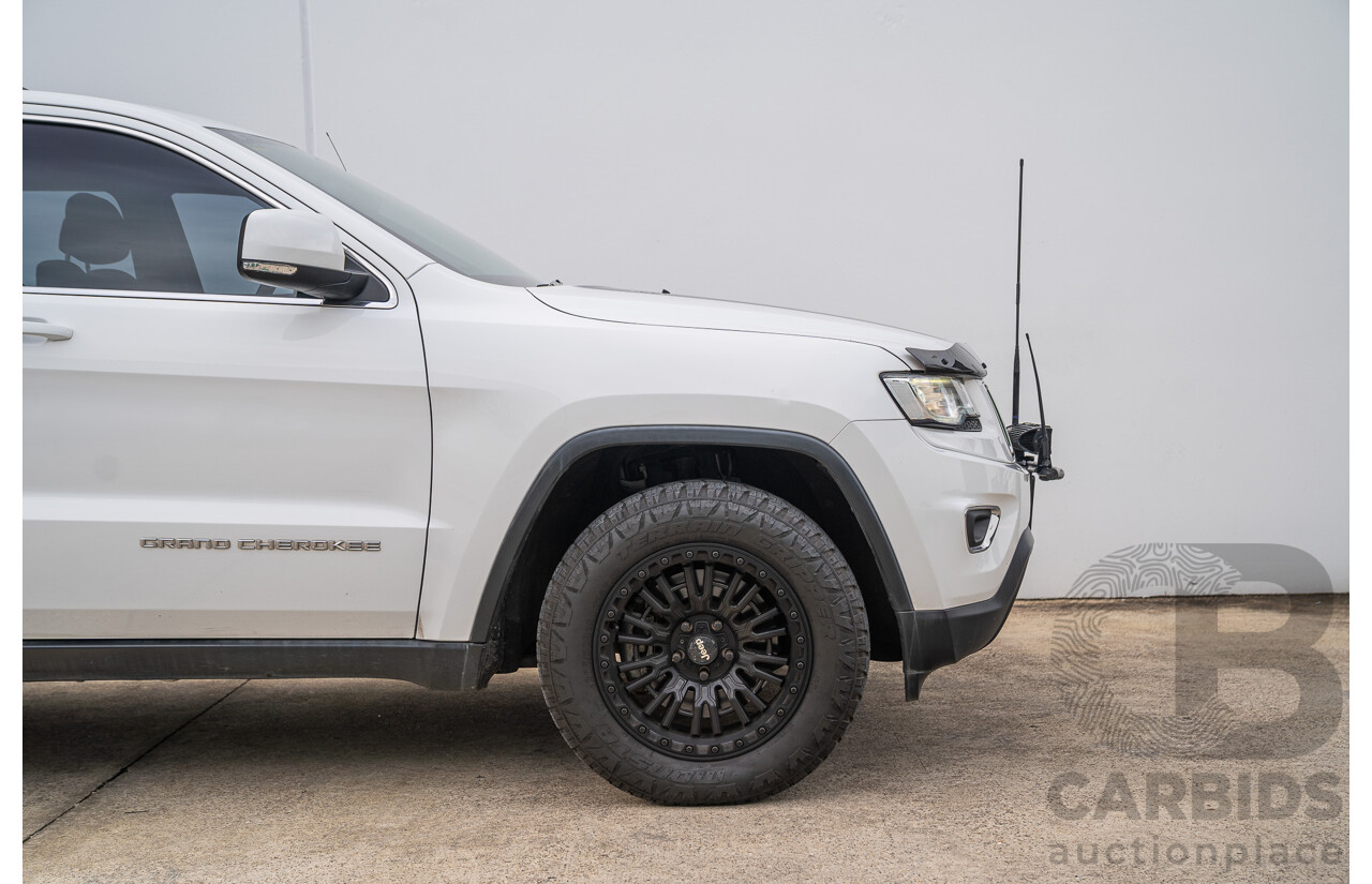 04/2015 Jeep Grand Cherokee Laredo (4x4) WK MY15 4d Wagon Bright White V6 3.6L