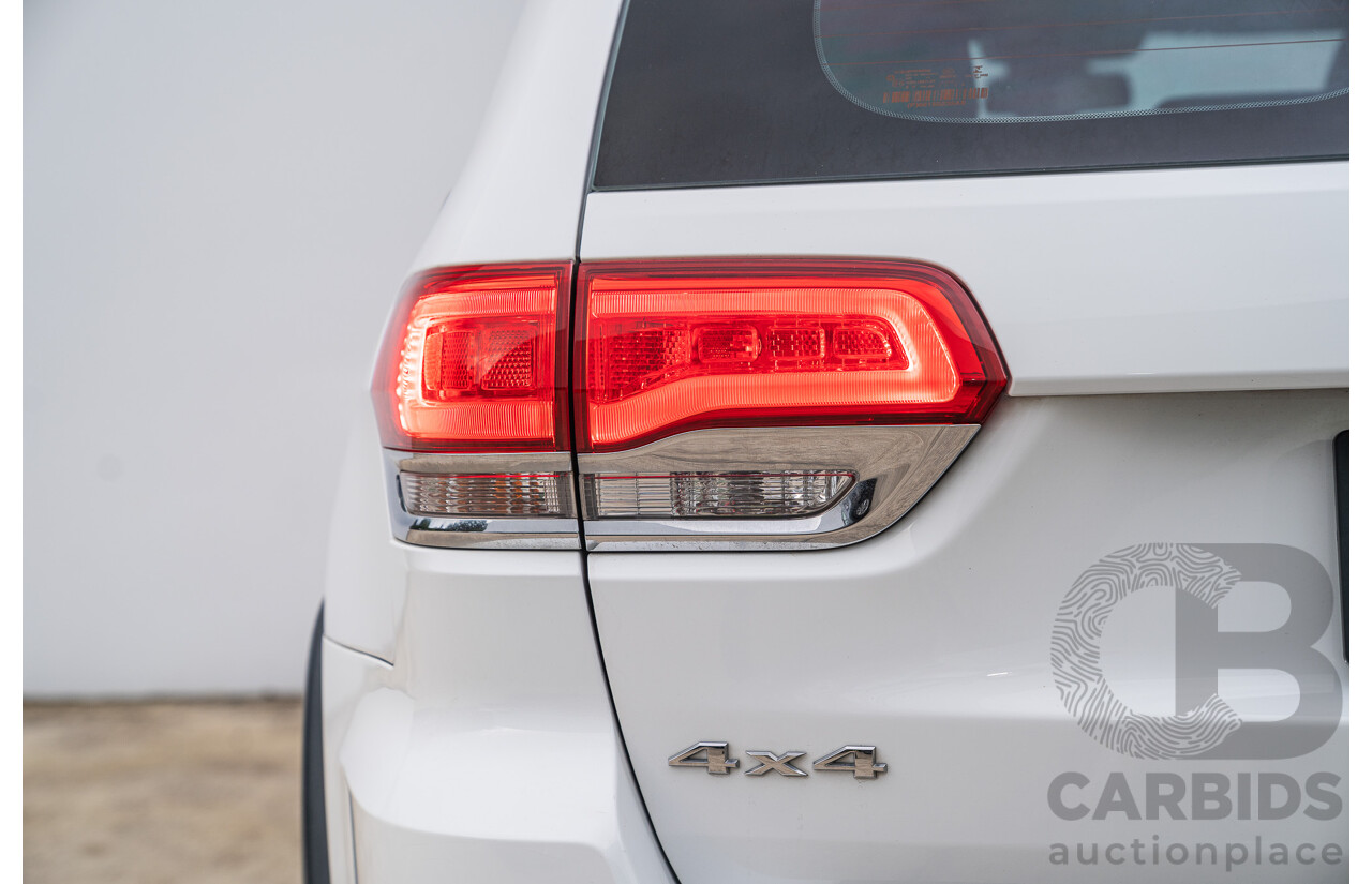 04/2015 Jeep Grand Cherokee Laredo (4x4) WK MY15 4d Wagon Bright White V6 3.6L